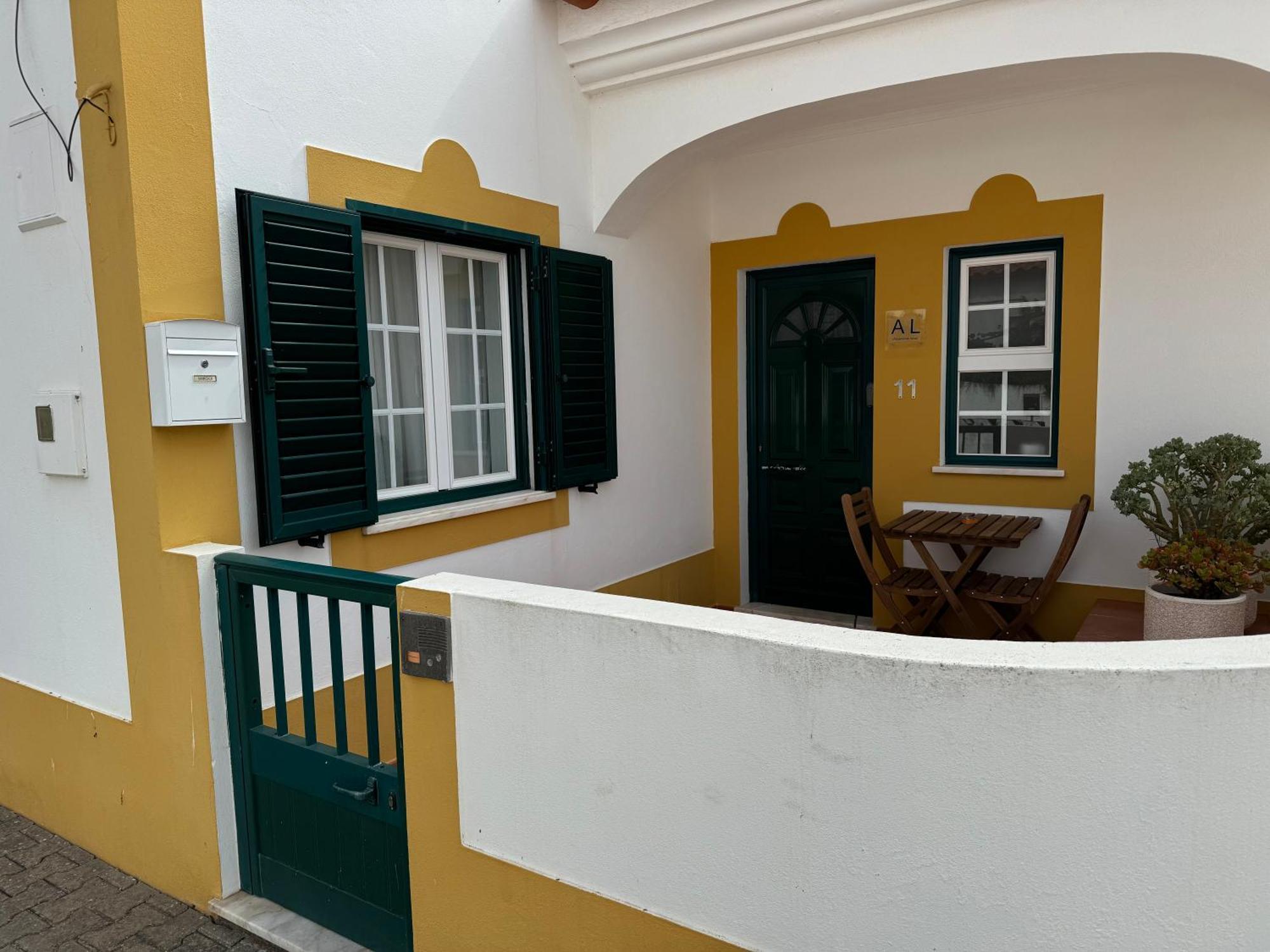 Quarto Duplo Com Terraco E Casa De Banho Privativa - Em Casa De Praia Em Almograve - Trilho Dos Pescadores Odemira Exterior photo